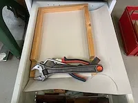 Polygraph - d 103 - draadhechtmachine - afbeelding 7 van  9