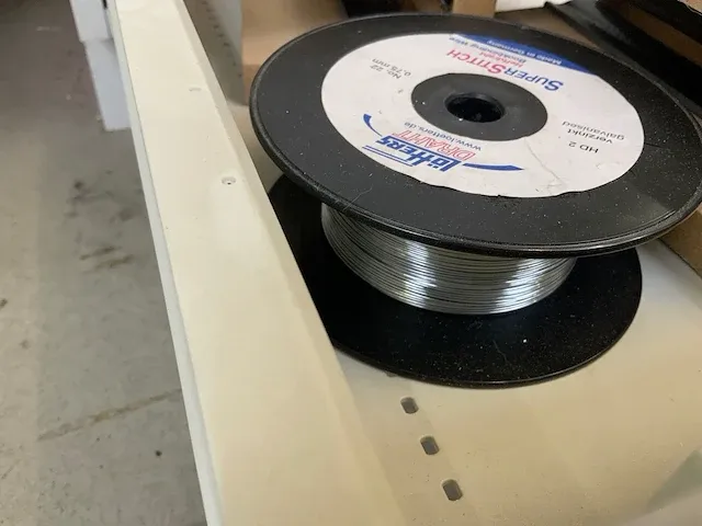 Polygraph - d 103 - draadhechtmachine - afbeelding 9 van  9