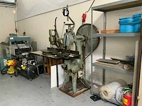 Polygraph - draadhechtmachine - afbeelding 1 van  4