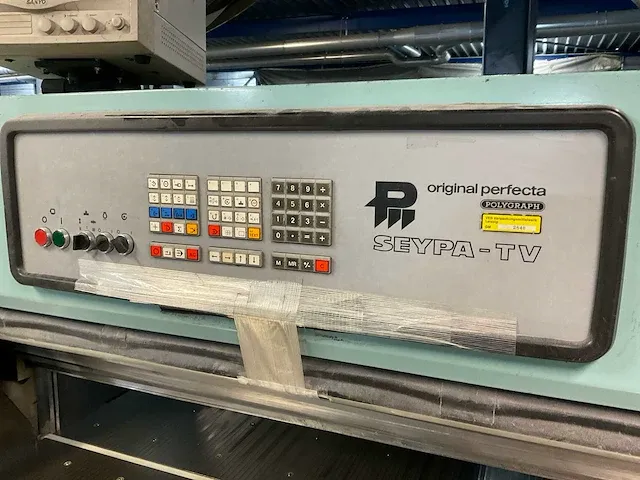 Polygraph original perfecta seypa 132 tv papiersnijmachine - afbeelding 2 van  34