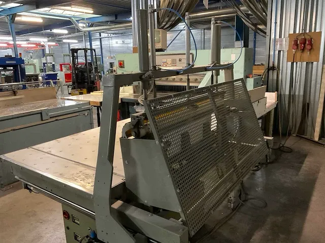 Polygraph original perfecta seypa 132 tv papiersnijmachine - afbeelding 21 van  34