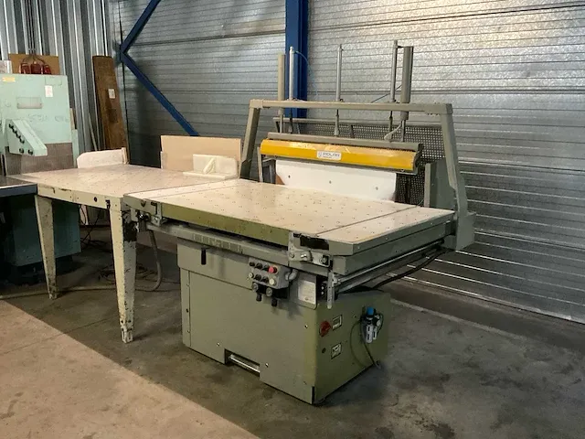 Polygraph original perfecta seypa 132 tv papiersnijmachine - afbeelding 30 van  34