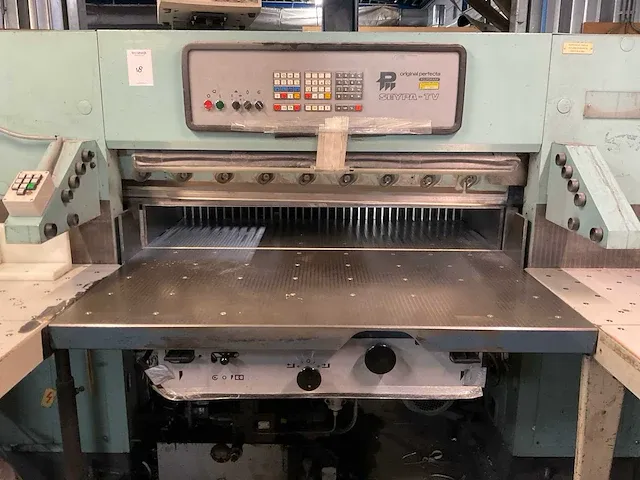 Polygraph original perfecta seypa 132 tv papiersnijmachine - afbeelding 32 van  34