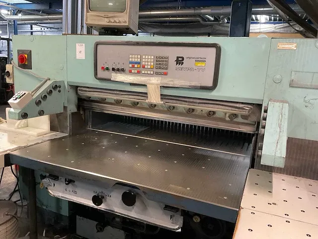 Polygraph original perfecta seypa 132 tv papiersnijmachine - afbeelding 33 van  34