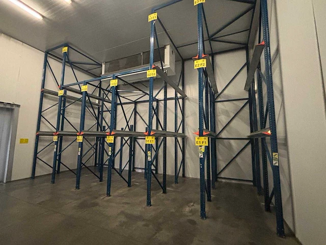 Polypal inrijstelling 60 palletplaatsen - afbeelding 1 van  12