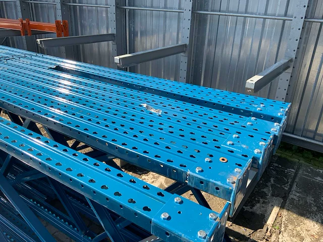 Polypal inrijstelling 60 palletplaatsen - afbeelding 11 van  12