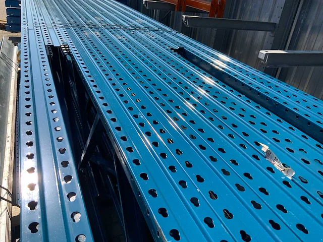 Polypal inrijstelling 60 palletplaatsen - afbeelding 12 van  12