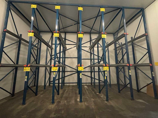 Polypal inrijstelling 72 palletplaatsen - afbeelding 1 van  10