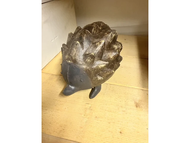 Polystone stekelvarken - afbeelding 3 van  5