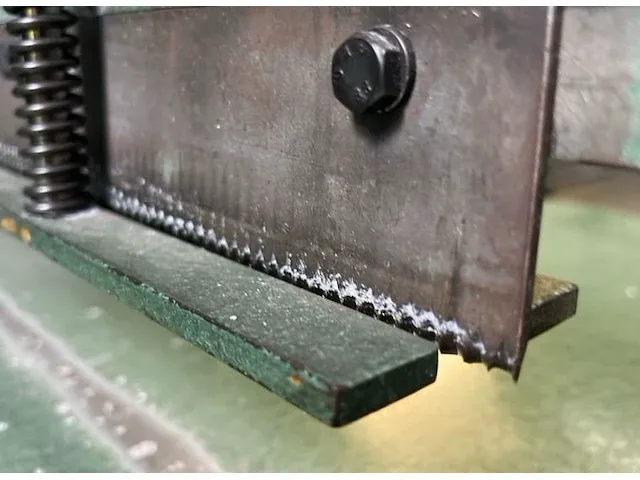 Polytex zh handbediende snijmachine - afbeelding 5 van  7