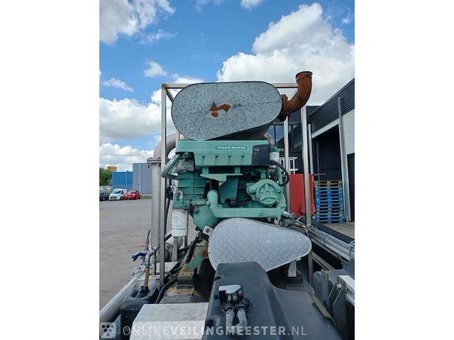 Pomp aggregaat met een volvo penta 6 cilindermotor, ca. 350pk, capaciteit ca. 8000 liter per minuut - afbeelding 8 van  31