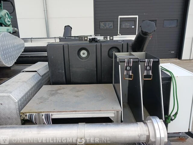 Pomp aggregaat met een volvo penta 6 cilindermotor, ca. 350pk, capaciteit ca. 8000 liter per minuut - afbeelding 17 van  31