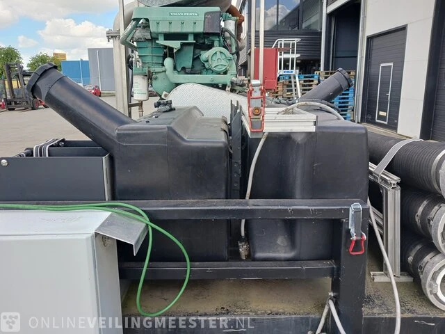 Pomp aggregaat met een volvo penta 6 cilindermotor, ca. 350pk, capaciteit ca. 8000 liter per minuut - afbeelding 18 van  31