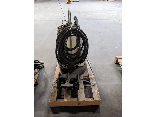Pomp installatie met schakelkast tbv infra project, grundfos - afbeelding 56 van  93