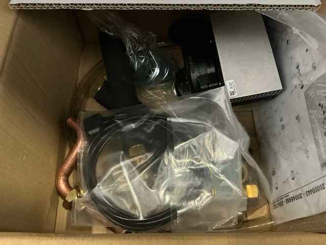 Pomp set voor f/s boiler - afbeelding 1 van  3
