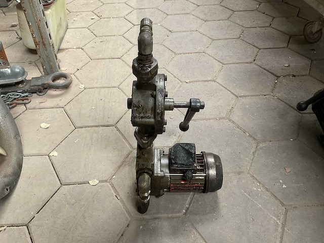 Pomp - afbeelding 2 van  3