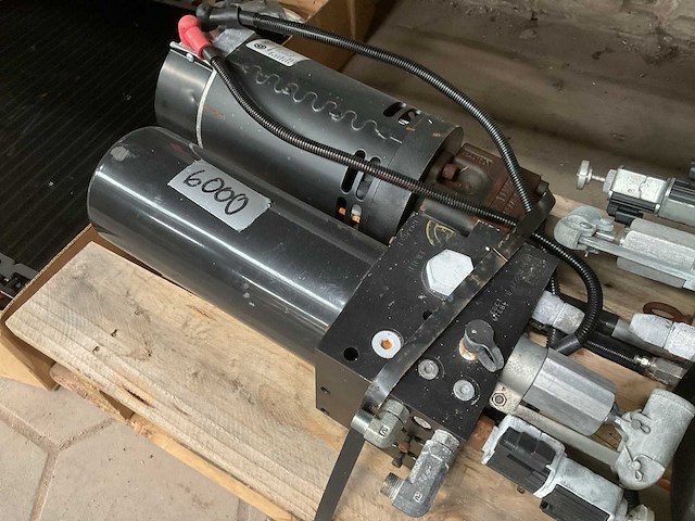 Pompunit (2x) - afbeelding 3 van  6