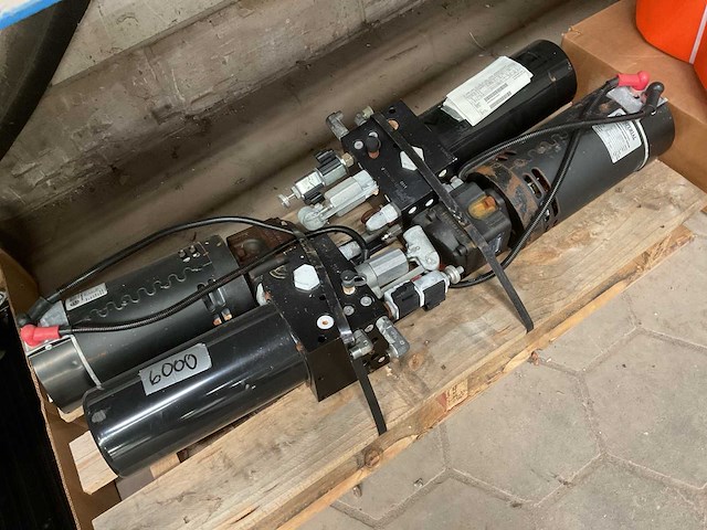 Pompunit (2x) - afbeelding 4 van  6