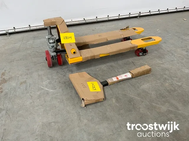 Pompwagen - afbeelding 1 van  3