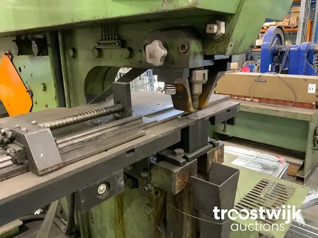 Pons- en knipmachine - afbeelding 6 van  11