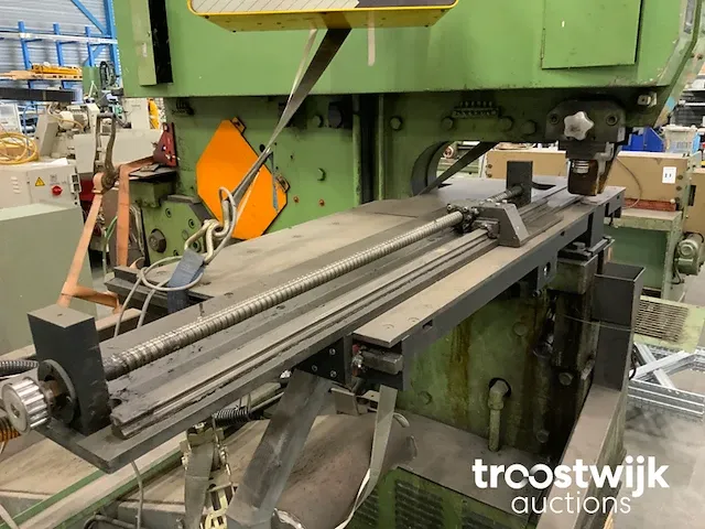 Pons- en knipmachine - afbeelding 8 van  11