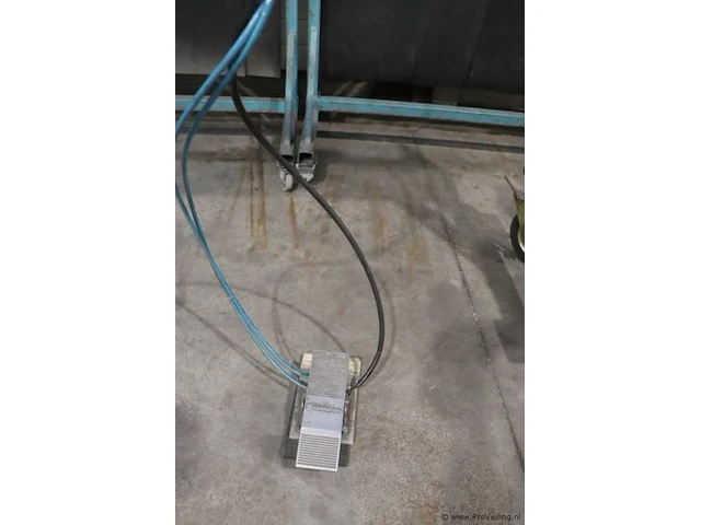 Ponsmachine - 170x50x105cm - afbeelding 5 van  8