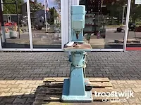 Ponsmachine pneumatisch