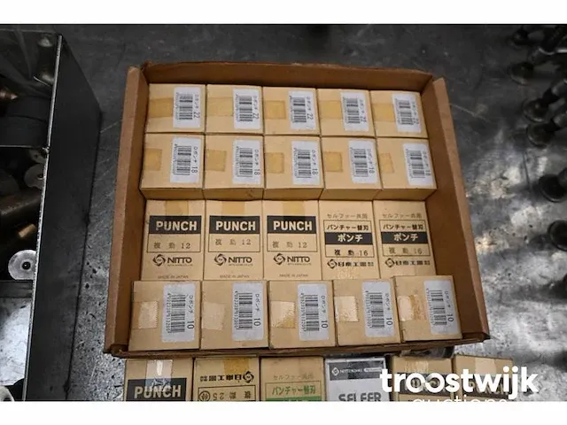 Ponsmachine toebehoren - afbeelding 3 van  3