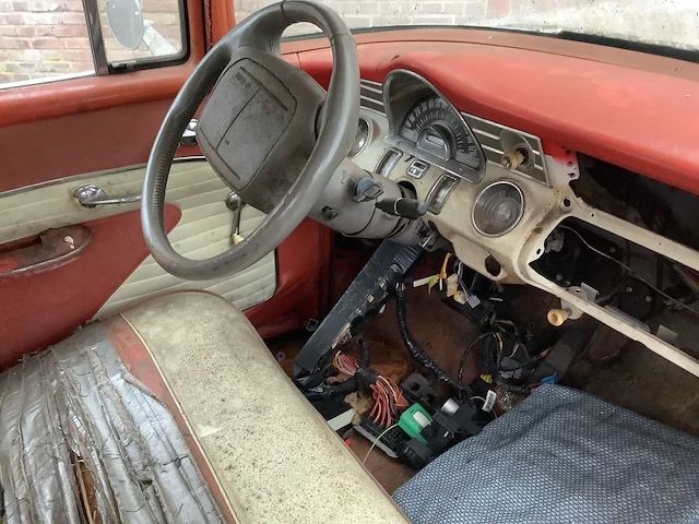 Pontiac - 1956 - chieftain - personenauto - afbeelding 16 van  17