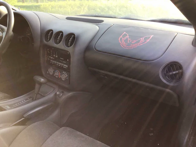 Pontiac - 1993 - firebird - personenauto - afbeelding 10 van  26