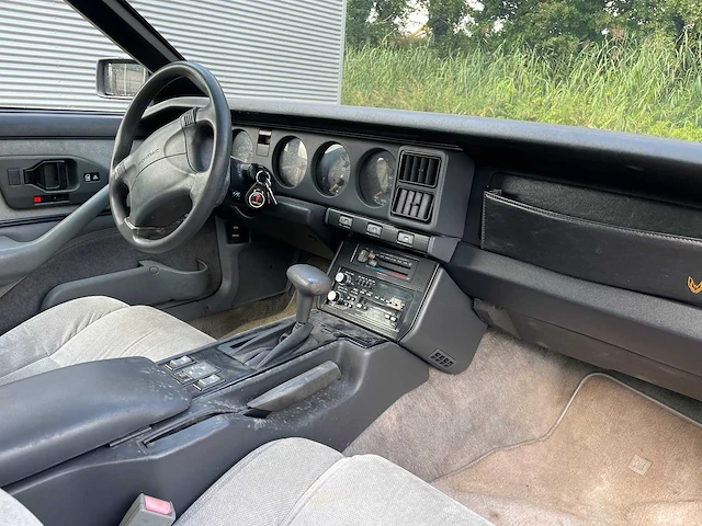 Pontiac - firebird - 3.1 sport - youngtimer > 15 - 1993 - afbeelding 5 van  27