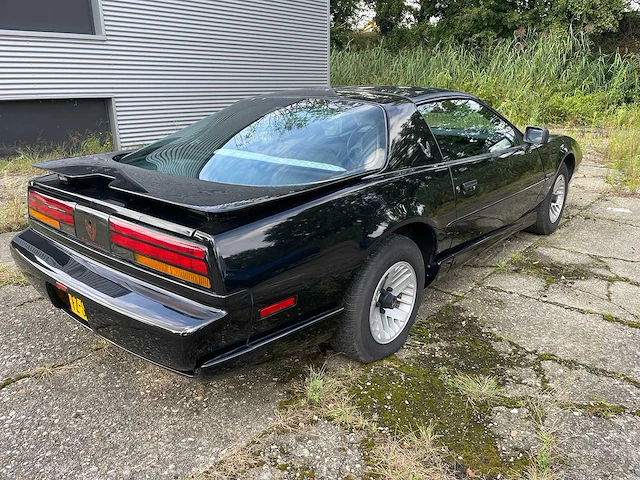 Pontiac - firebird - 3.1 sport - youngtimer > 15 - 1993 - afbeelding 25 van  27