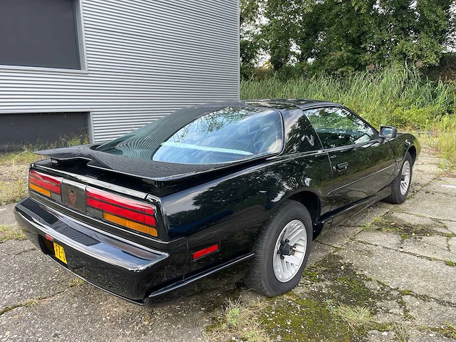 Pontiac - firebird - 3.1 sport - youngtimer > 15 - 1993 - afbeelding 26 van  27