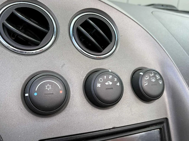 Pontiac - solstice - 2006 - 99-nfz-2 - afbeelding 5 van  13