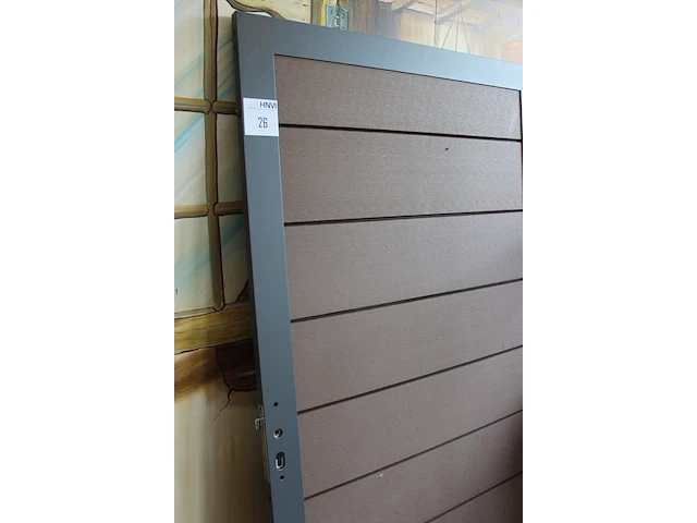 Poort met aluminium omlijsting en slot. afmeting 90 x 183 cm. - afbeelding 3 van  4