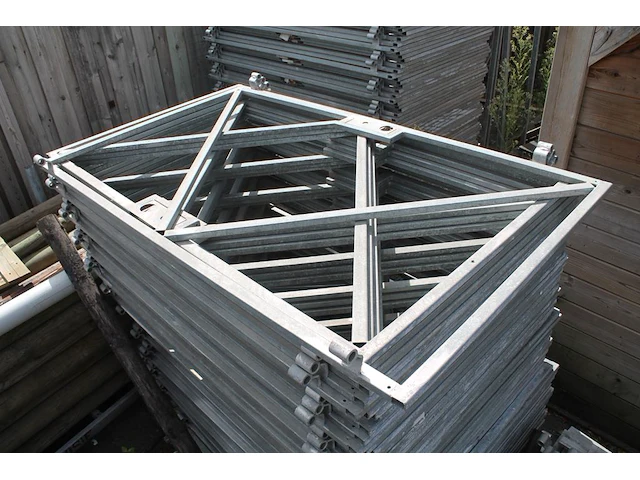 Poortframe v.v. slotkom 90 x 155 cm. - afbeelding 1 van  1