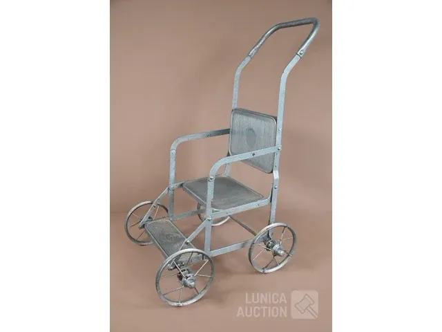 Poppenwagen - afbeelding 1 van  4
