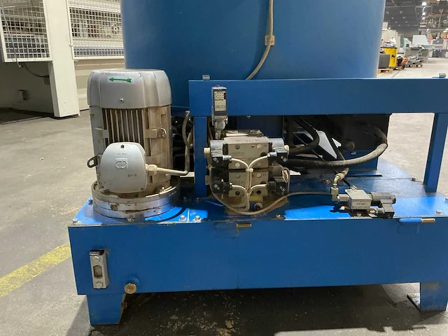 Por - 2005 - junior - briketeermachine - afbeelding 6 van  10