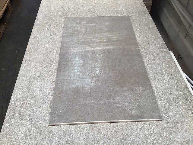 Porcelanosa shine aluminio glans wandtegel 33,3x59,2 cm 15 m² - afbeelding 3 van  5