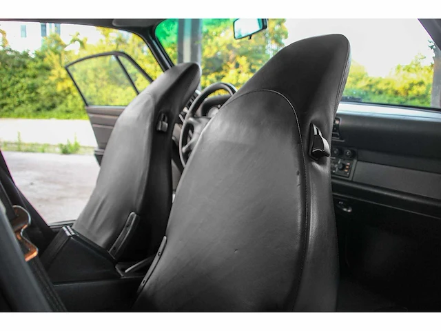 Porsche - 1995 - 911 993 turbo 3.6 wls1 - personenauto - afbeelding 43 van  56