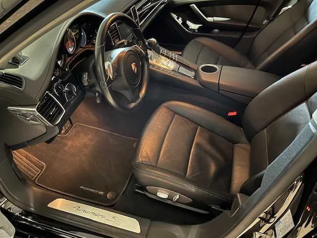 Porsche - 2009 - panamera 4s - personenauto - afbeelding 16 van  16