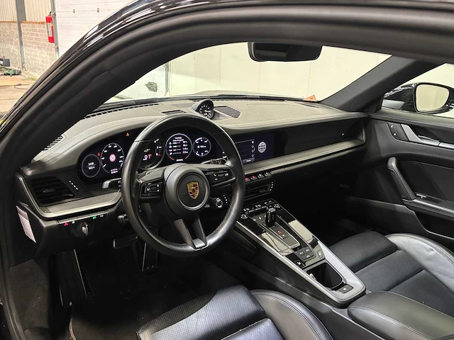 Porsche - 911 - 3.0 carrera - car - 2021 - afbeelding 10 van  44