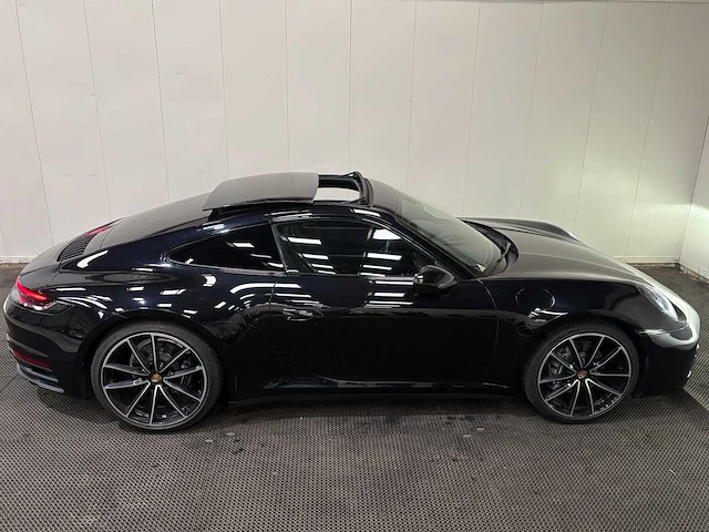 Porsche - 911 - 3.0 carrera - car - 2021 - afbeelding 35 van  44