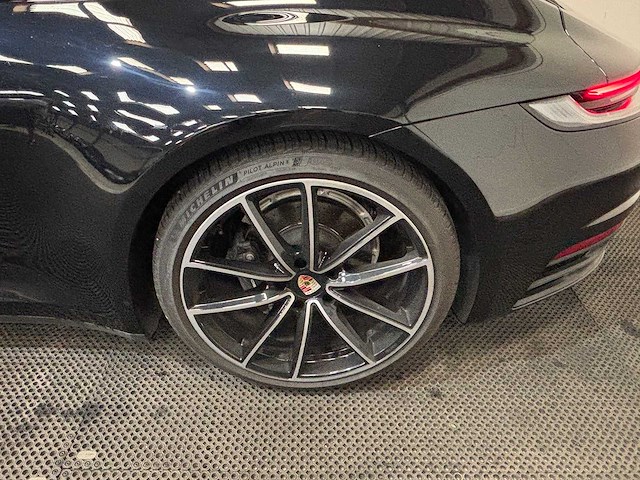 Porsche - 911 - 3.0 carrera - car - 2021 - afbeelding 17 van  43