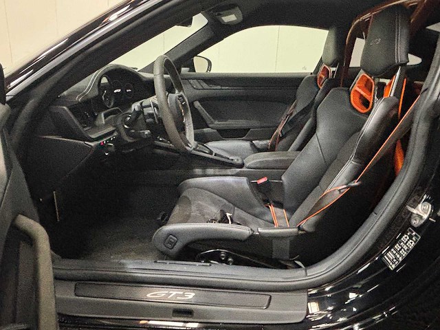 Porsche - 911 - 992 - 4.0 gt3 - car - 2021 - afbeelding 15 van  57