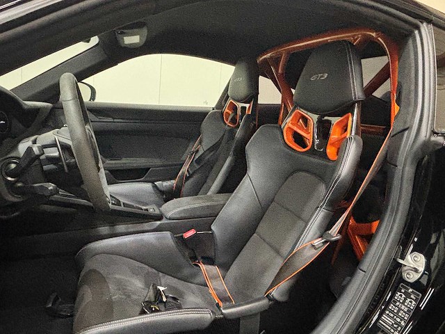 Porsche - 911 - 992 - 4.0 gt3 - car - 2021 - afbeelding 16 van  57