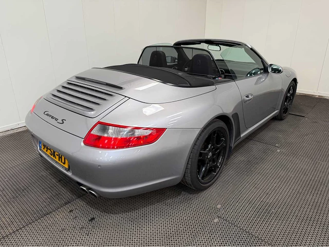 Porsche - 911 - carrera s - 3.8 - cabriolet - personenauto - 2006 - afbeelding 15 van  42