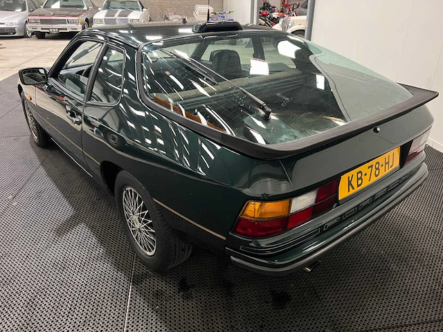 Porsche - 924 - oldtimer - 1983 - afbeelding 29 van  32