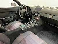Porsche - 924 s - oldtimer - 1986 - afbeelding 21 van  45