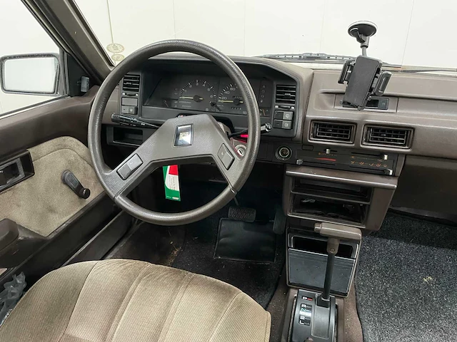 Porsche - 924 s - oldtimer - 1986 - afbeelding 24 van  45